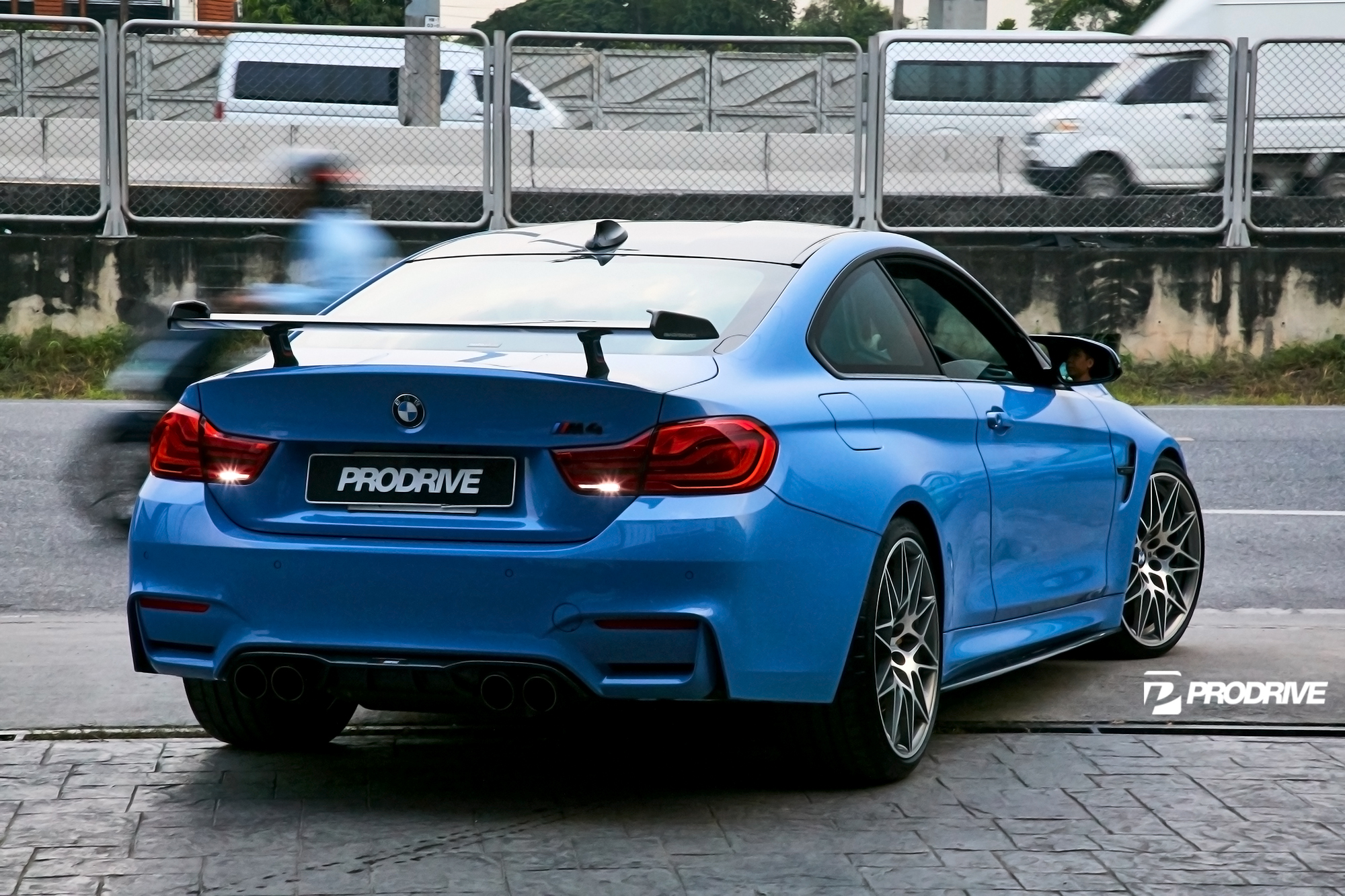 BMW M4 x M Performance Wing