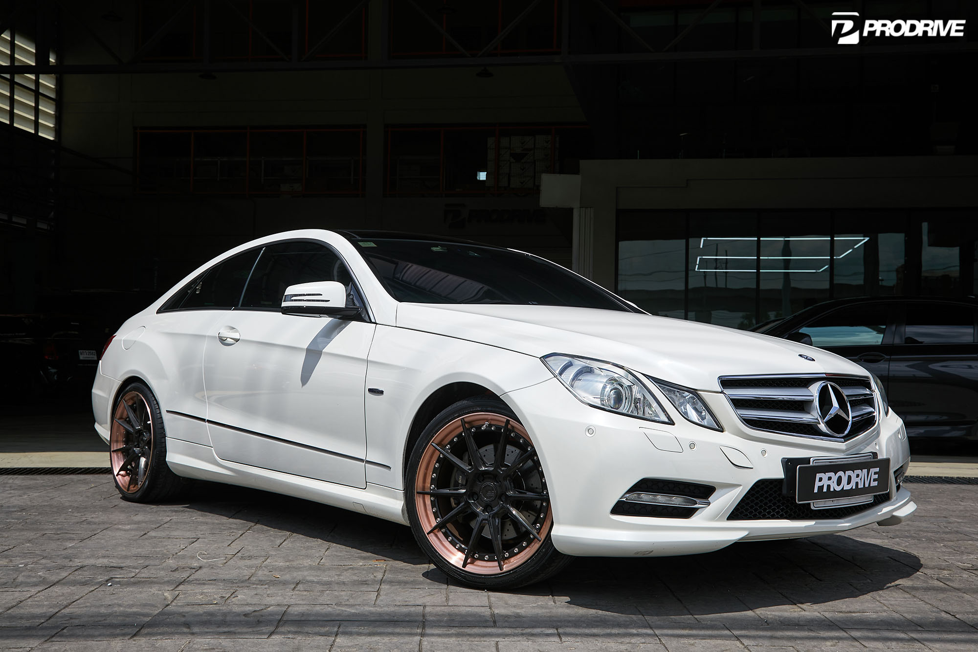 Benz E-Coupe C207 x BC FORGED