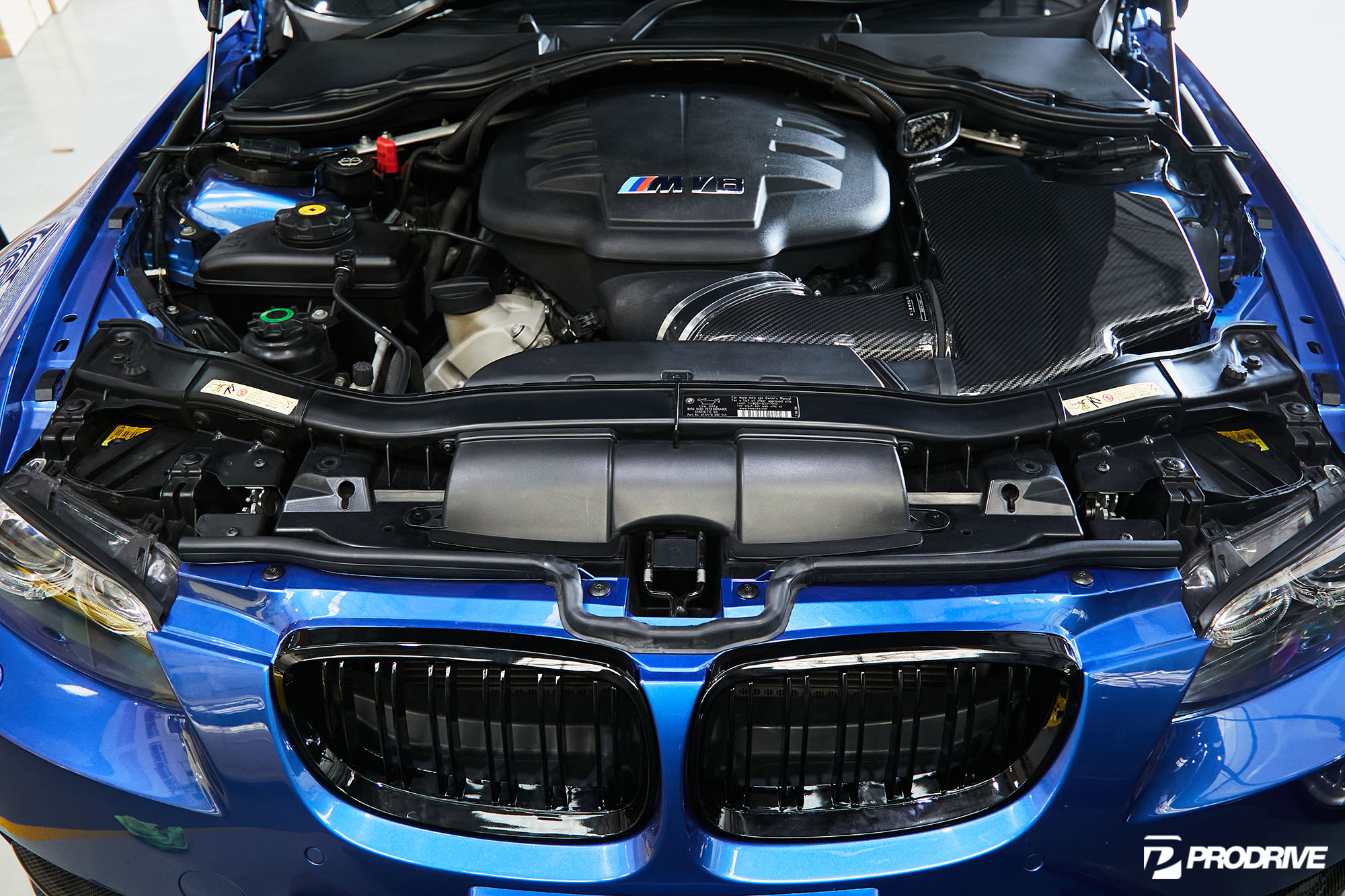 BMW M3 E92 V8 x Eventuri