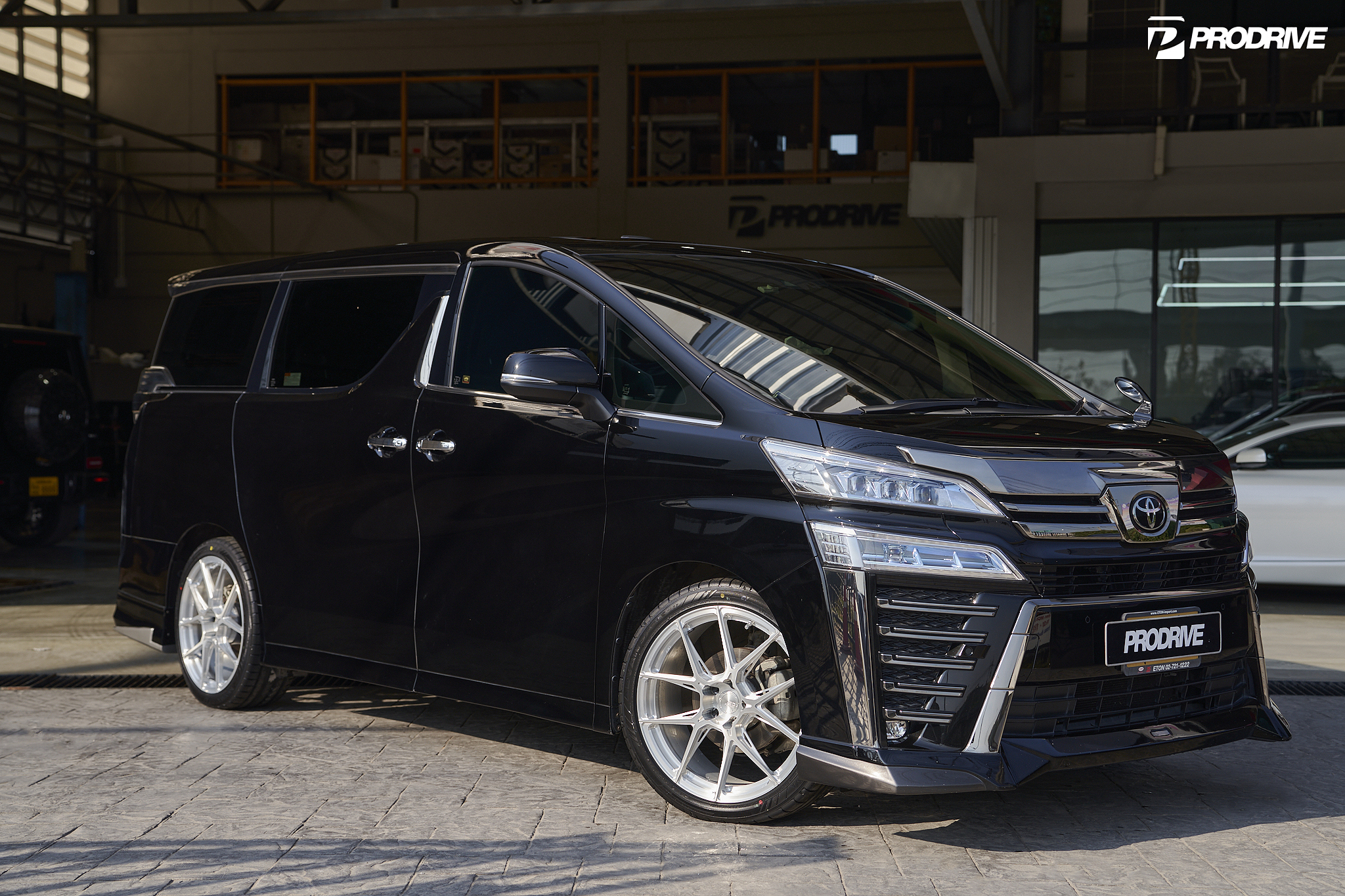Toyota Vellfire 30 x BC FORGED EH181